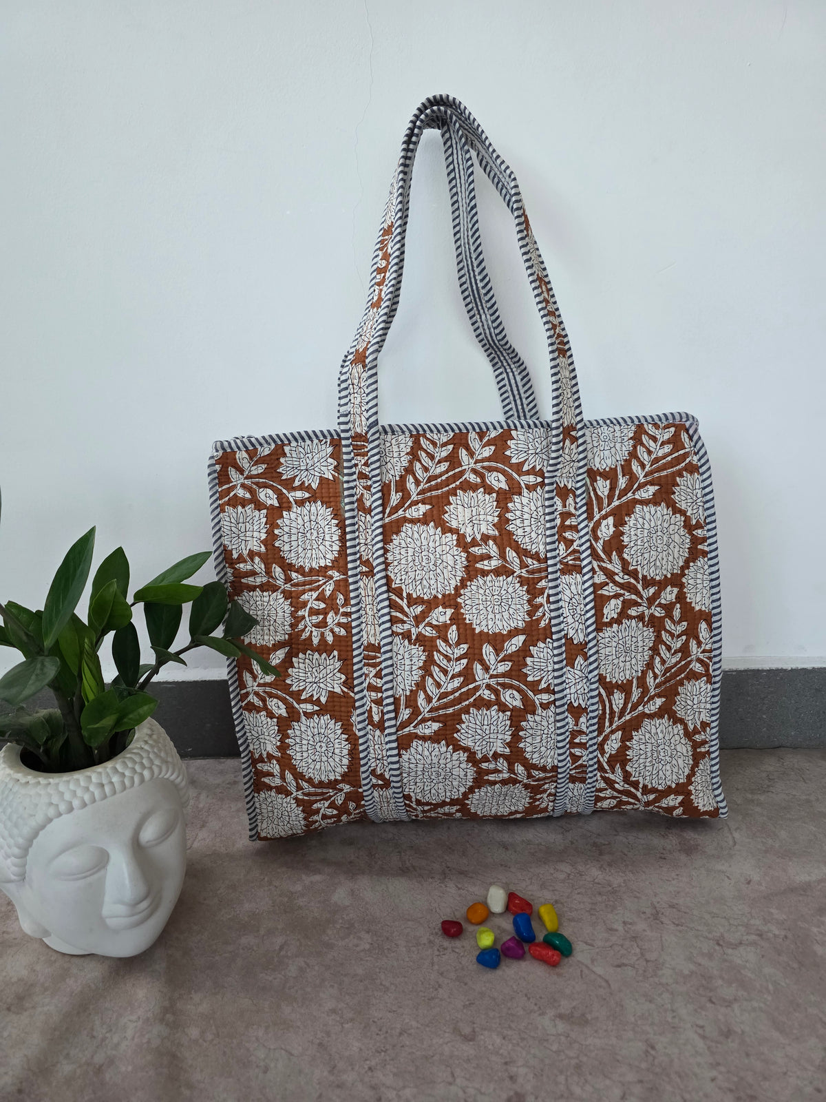 Jaipuri quilted cotton bag with zipper - QZ21