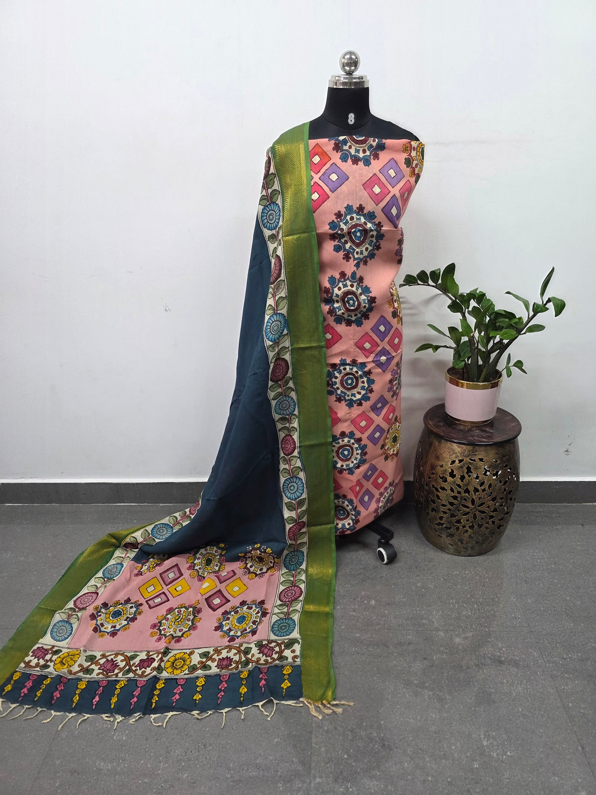 Kalahasthi Handcrafted Penkalamkari bangalore silk set -KH277