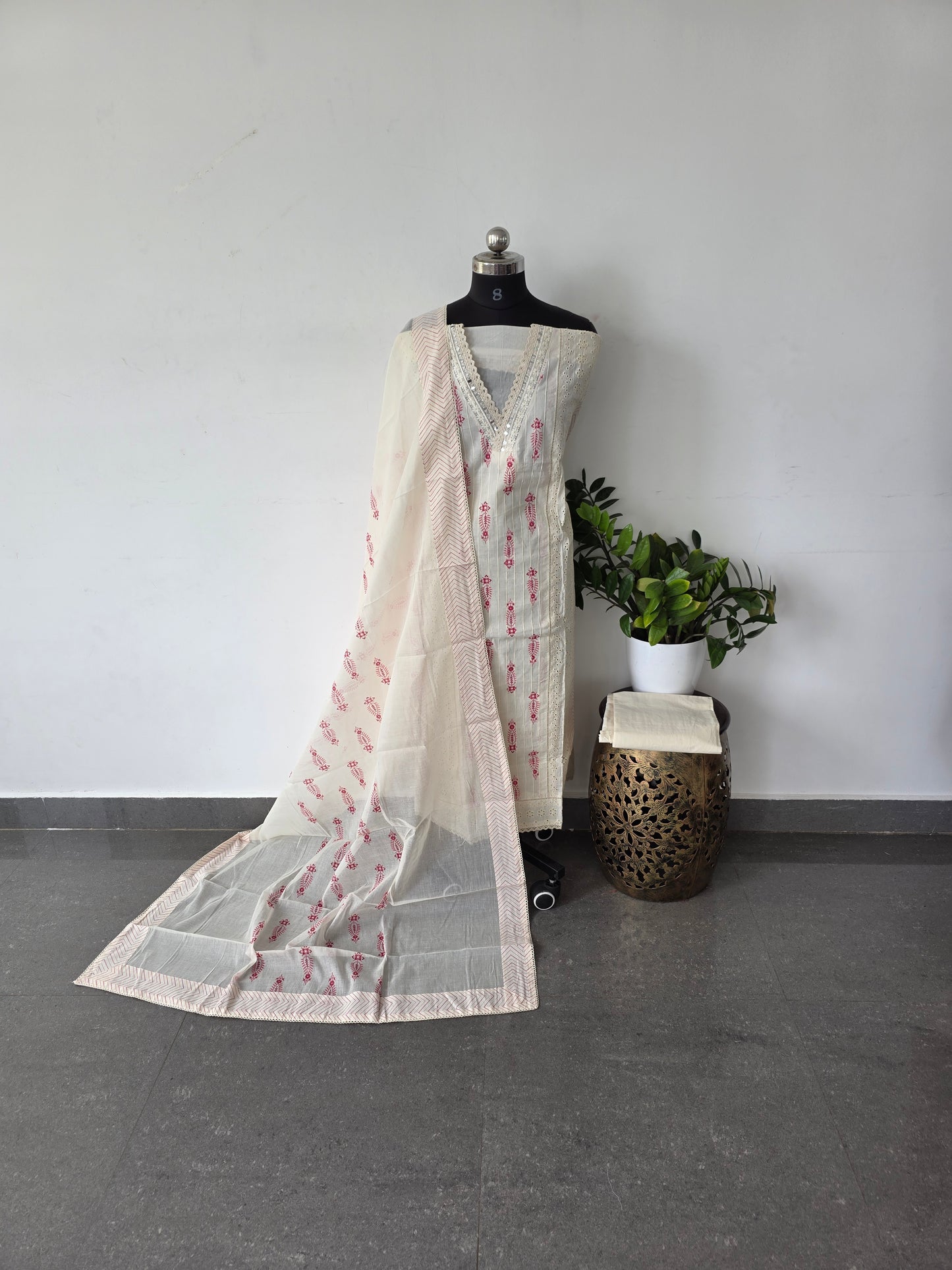 Premium embroidery hakoba cotton set - DS62