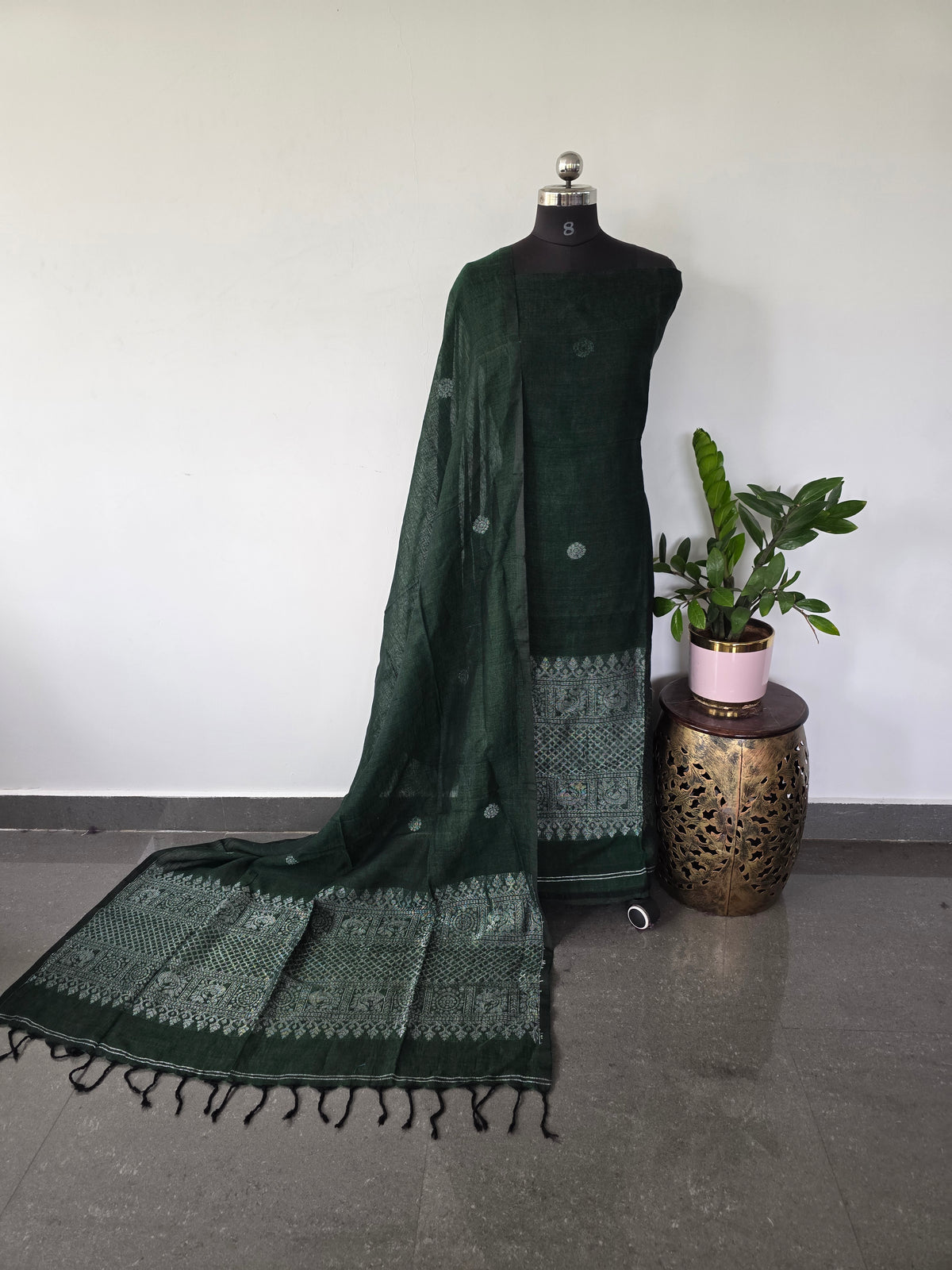 Premium handloom linen jamdhani set (green)- JMM34