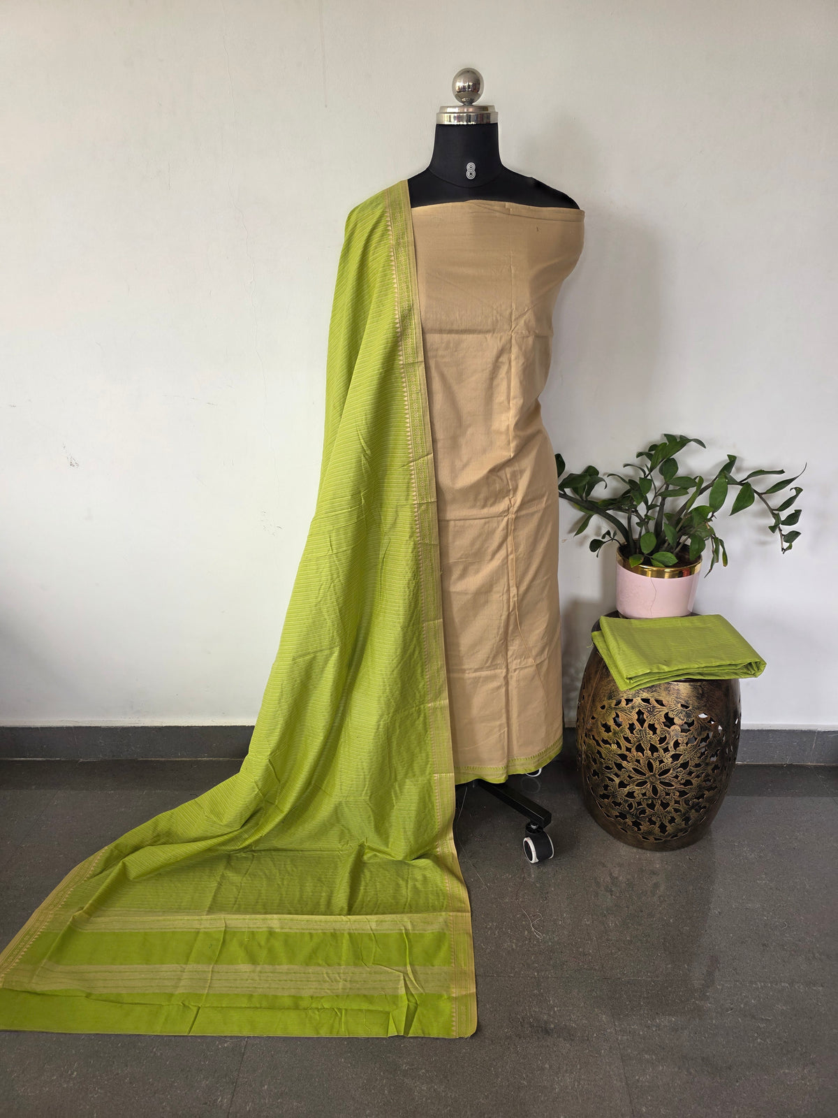 South cotton set with thread border - AS136