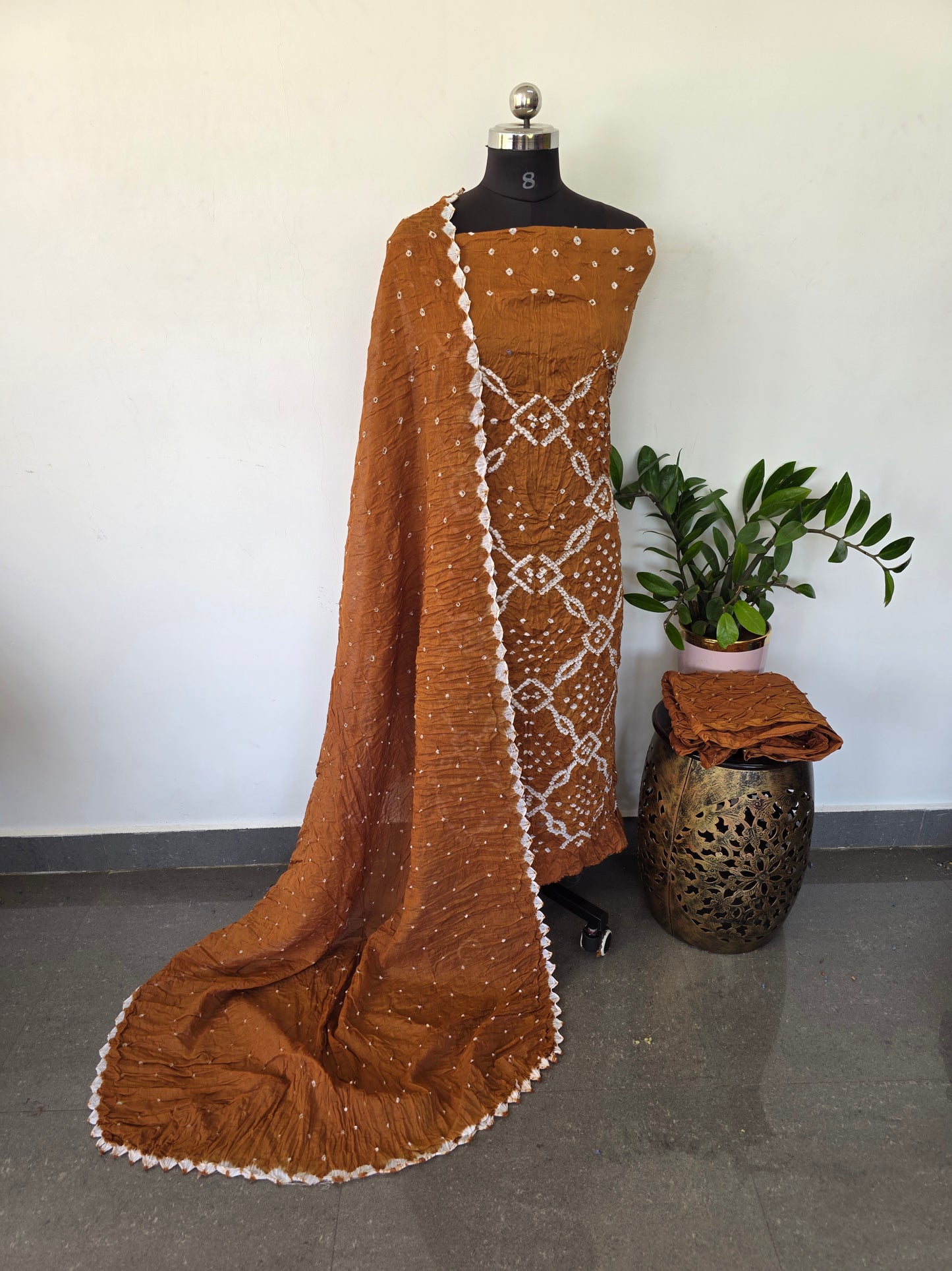 Handcrafted bandhani cotton set -B65