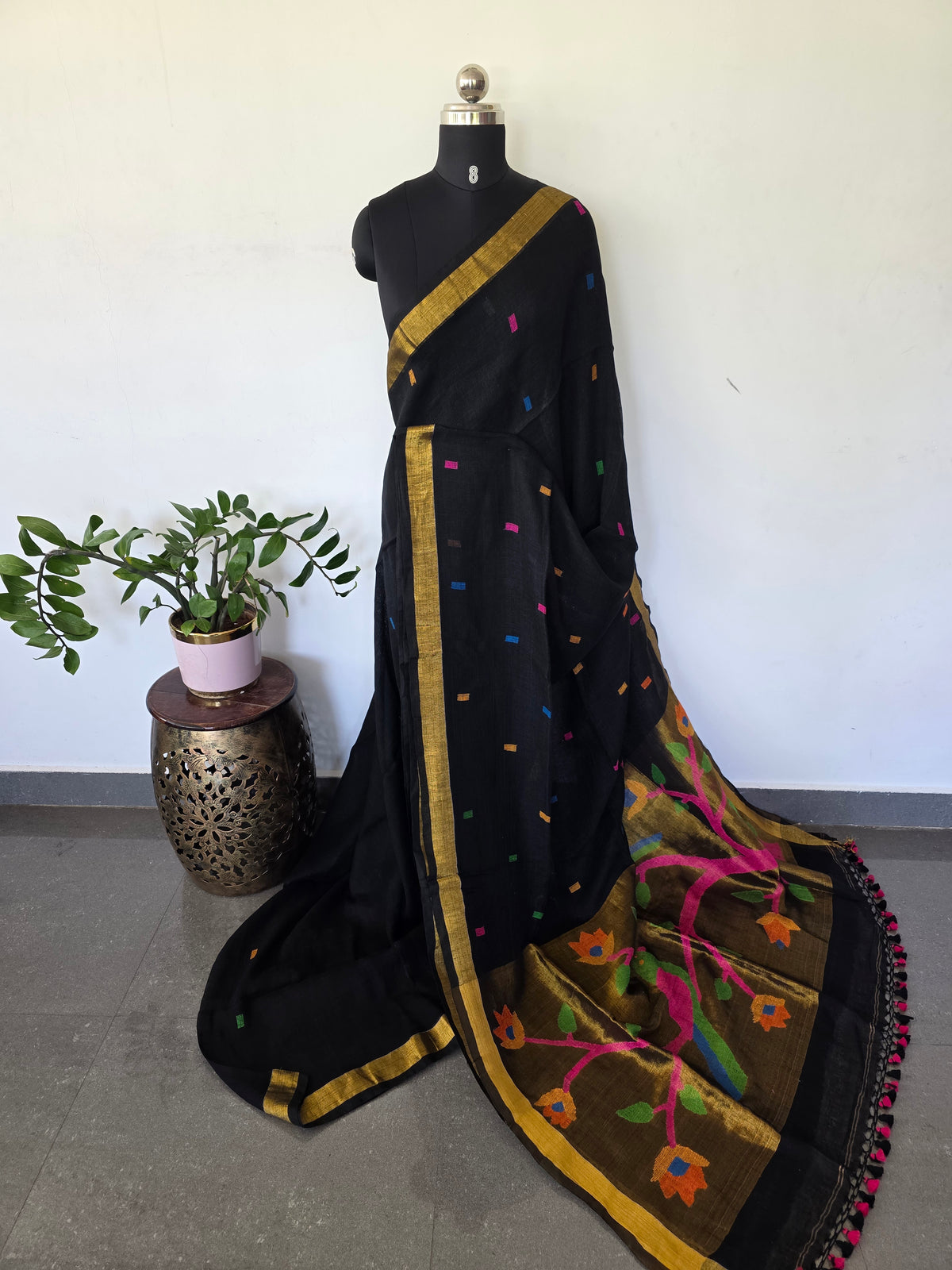 Premium handloom linen jamdhani paithani saree(Black) - JMM553