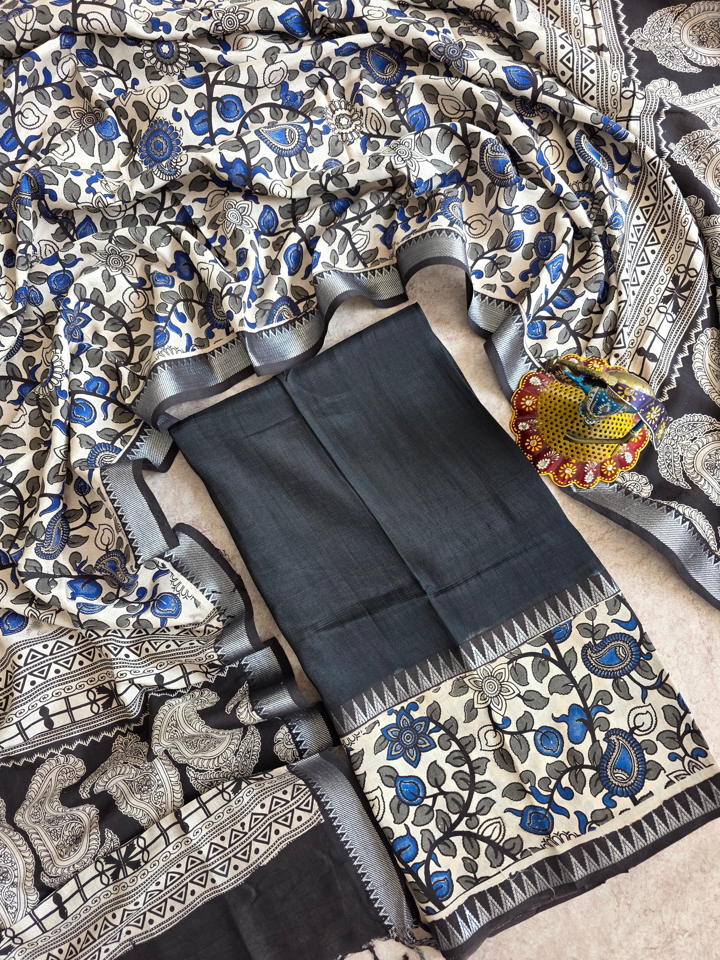 Gap border Mangalagiri kalamkari  silk sets ( 2.5 mtrs ) - GA7