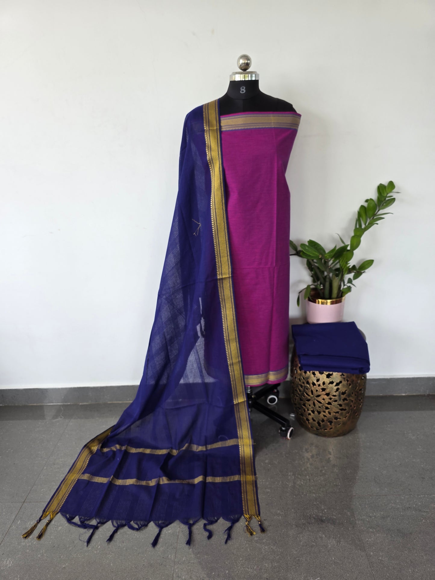 Pure handloom cotton with mangalagiri border - HJ37