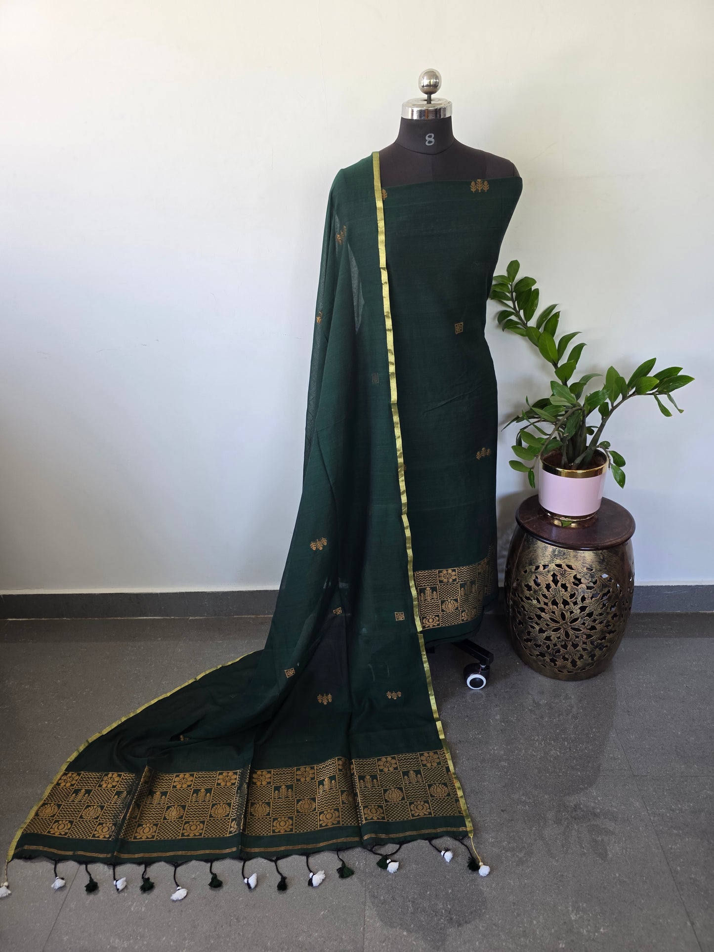 Handloom mul khadi cotton jamdhani set (green)- MUL184