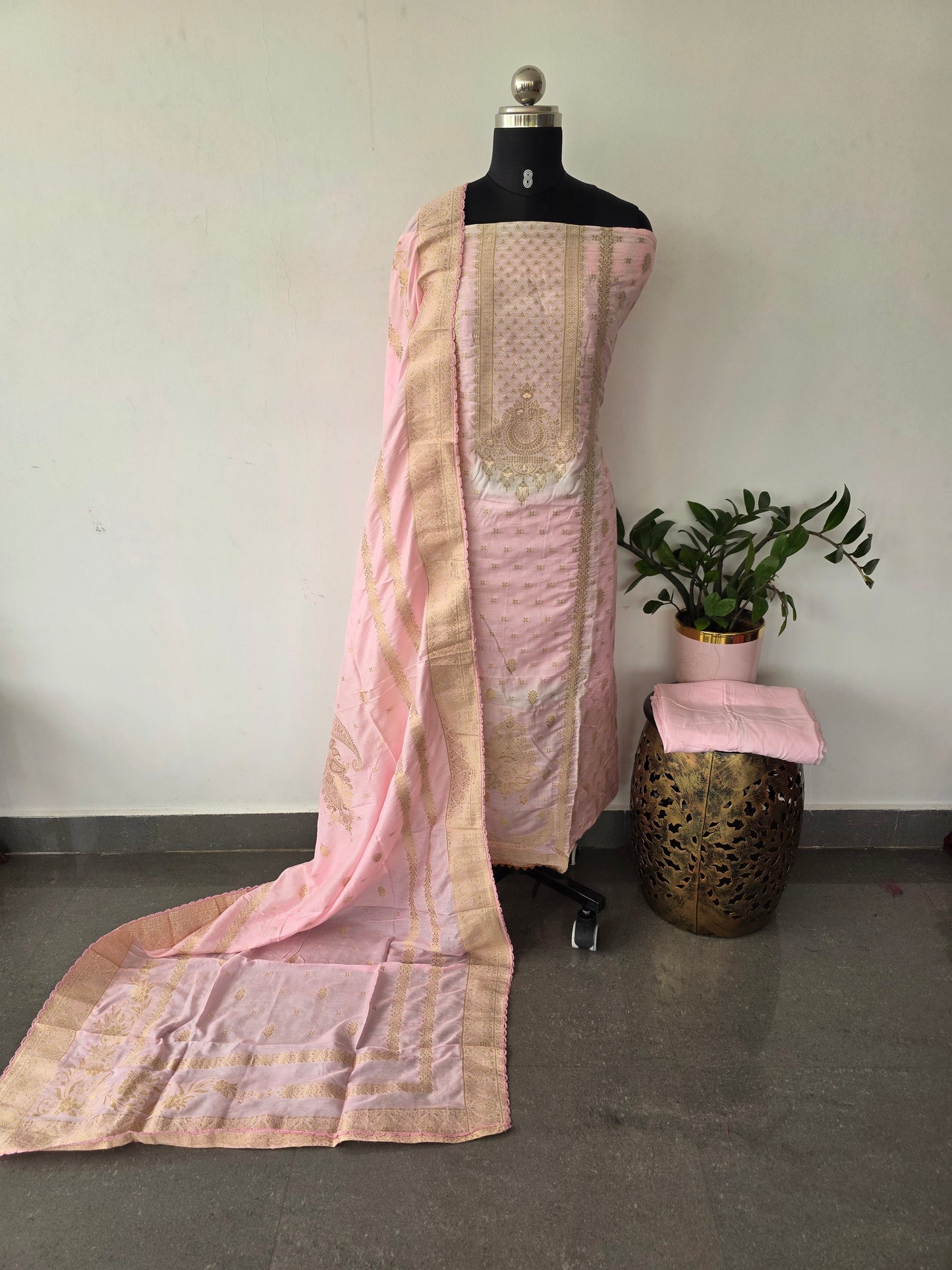 Banarasi silk set- DM139