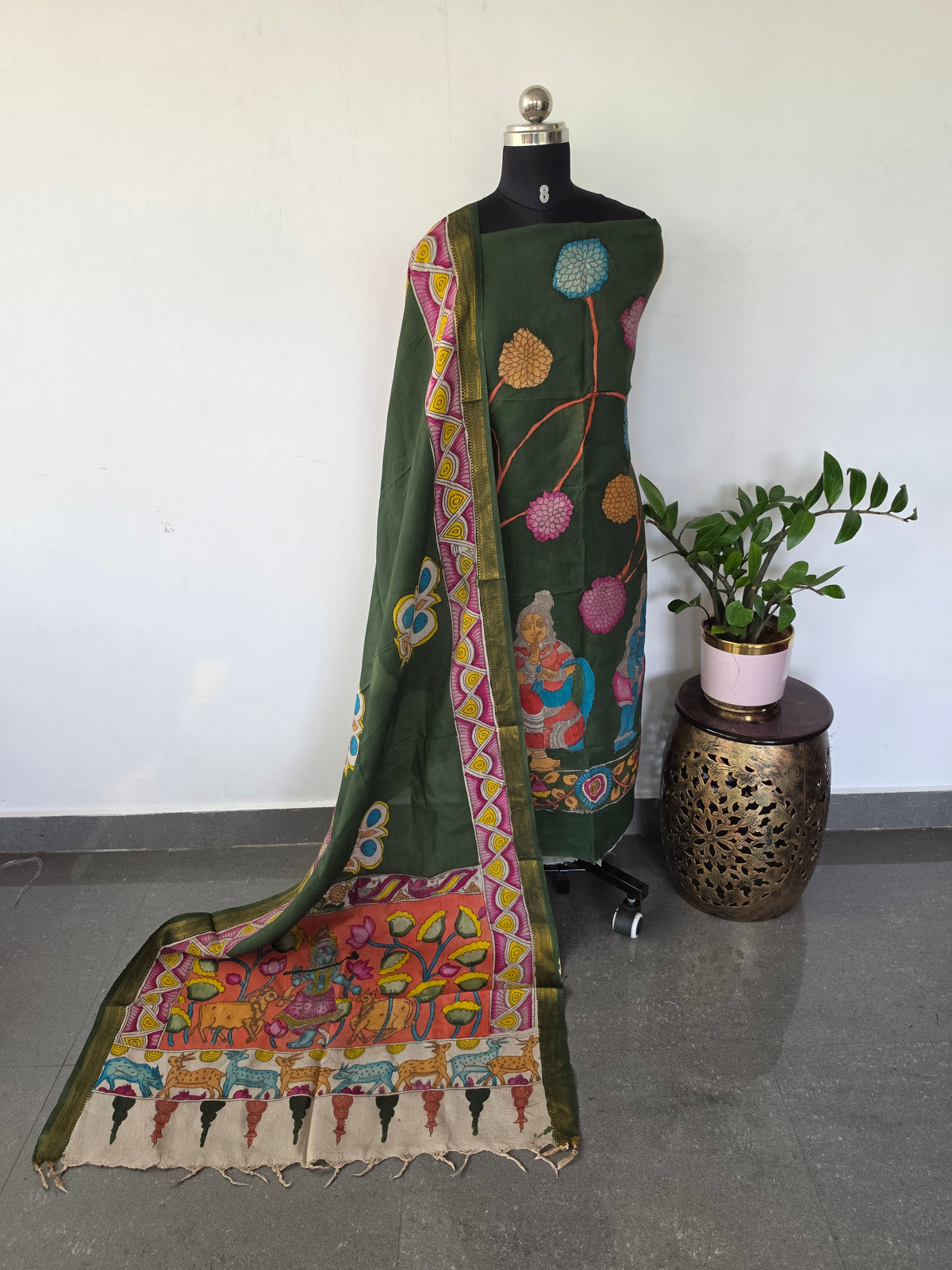Kalahasthi Handcrafted Penkalamkari bangalore silk set -KH285