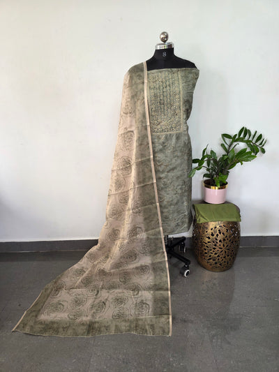 Premium embroidery tissue silk set - DS86