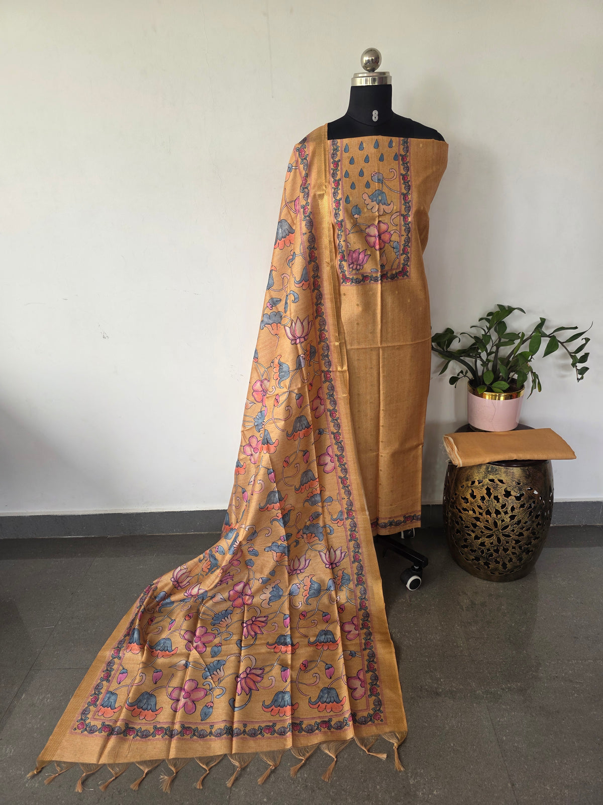 Kalamkari - Tussar silk set with zari butta - AS148