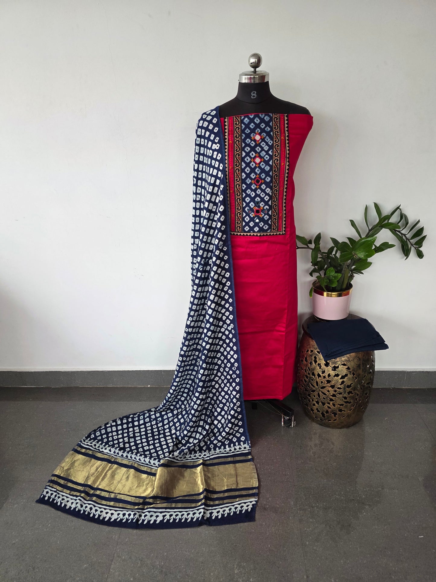 Premium Satoon cotton top with lagdi patta chanderi shawl - AS53