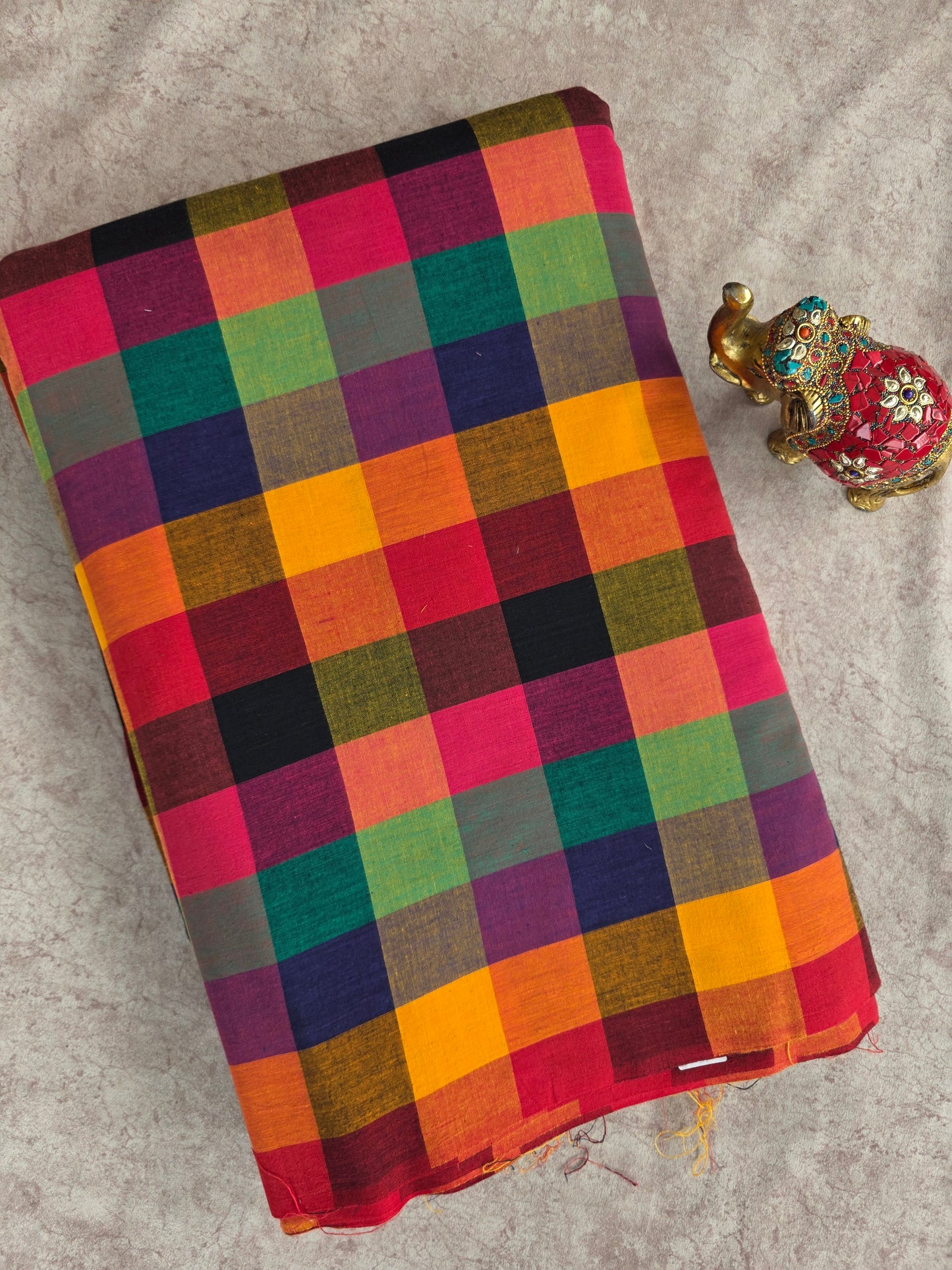 Madras kattam prewashed textured running material (1 mtr) - MD25 (2 inches*2 inches)