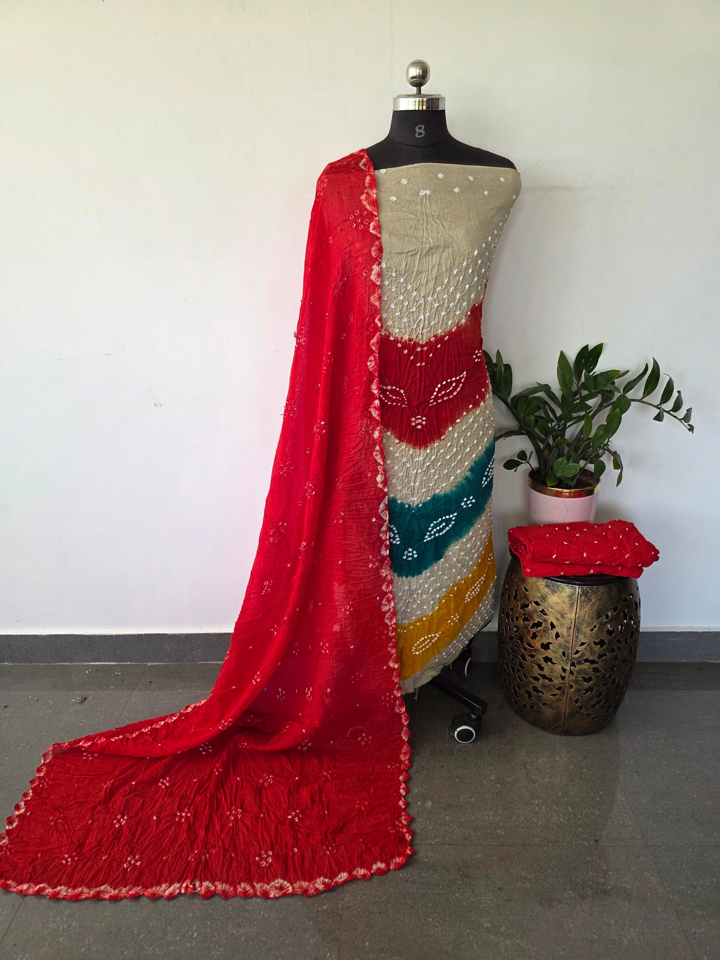 Handcrafted bandhani cotton set -BN149