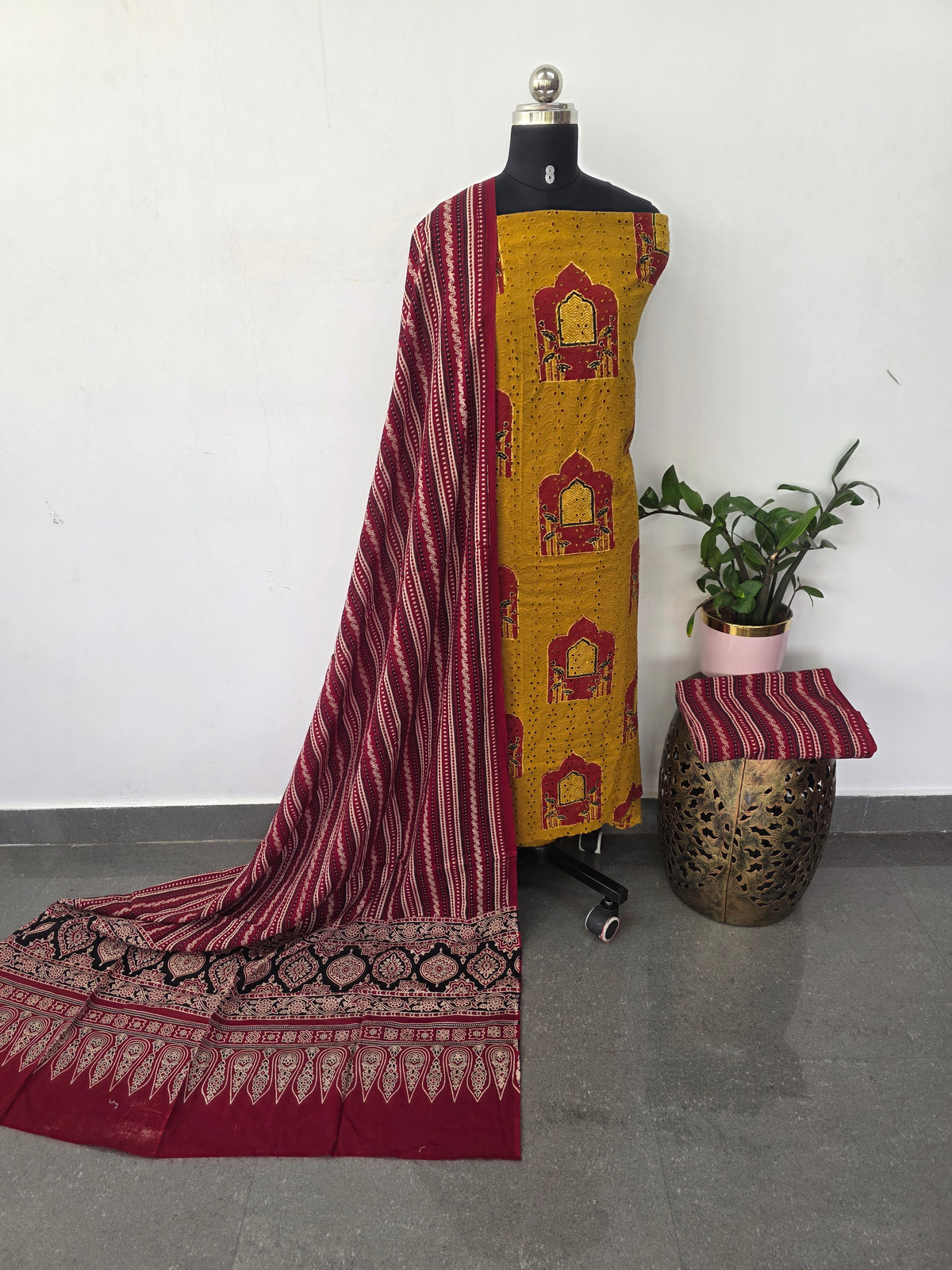 Handcrafted hakoba ajrakh cotton set -HZ350