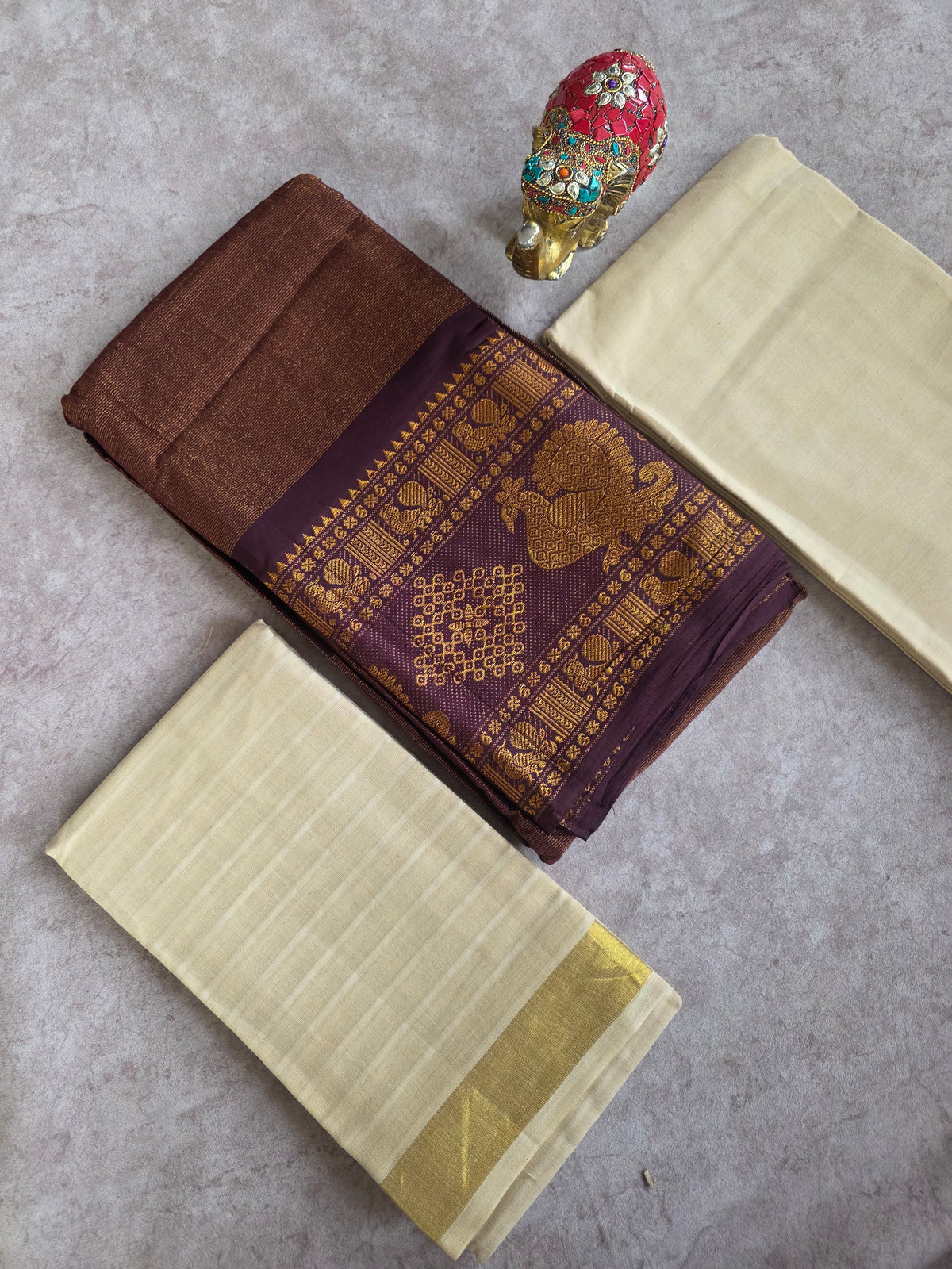 Madurai sungudi tissue with kolam border -MS112