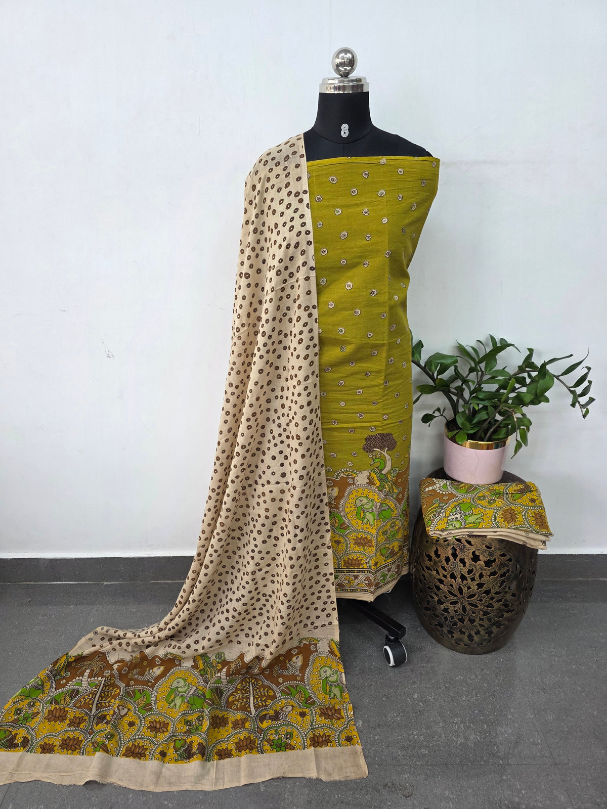 Handcrafted kalamkari cotton set (3 pc)-AK573