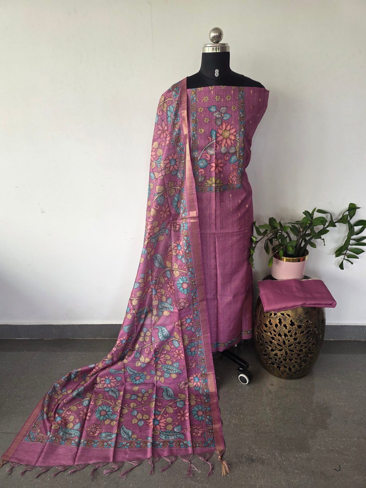 Kalamkari- Tussar silk set with zari butta - AS143