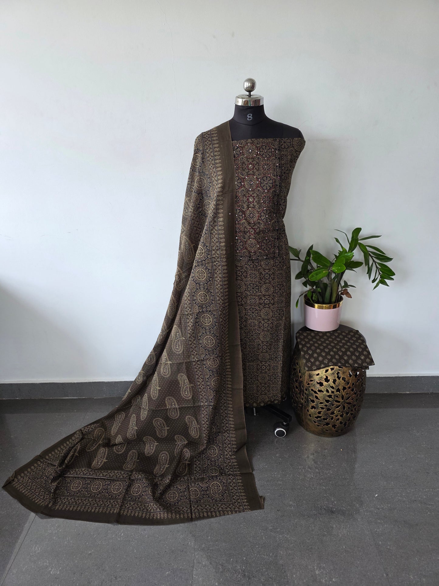 Jaipuri embroidery cotton set - JA806