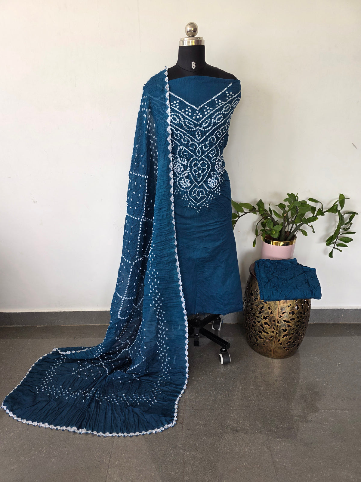 Handcrafted bandhani cotton set  -B195