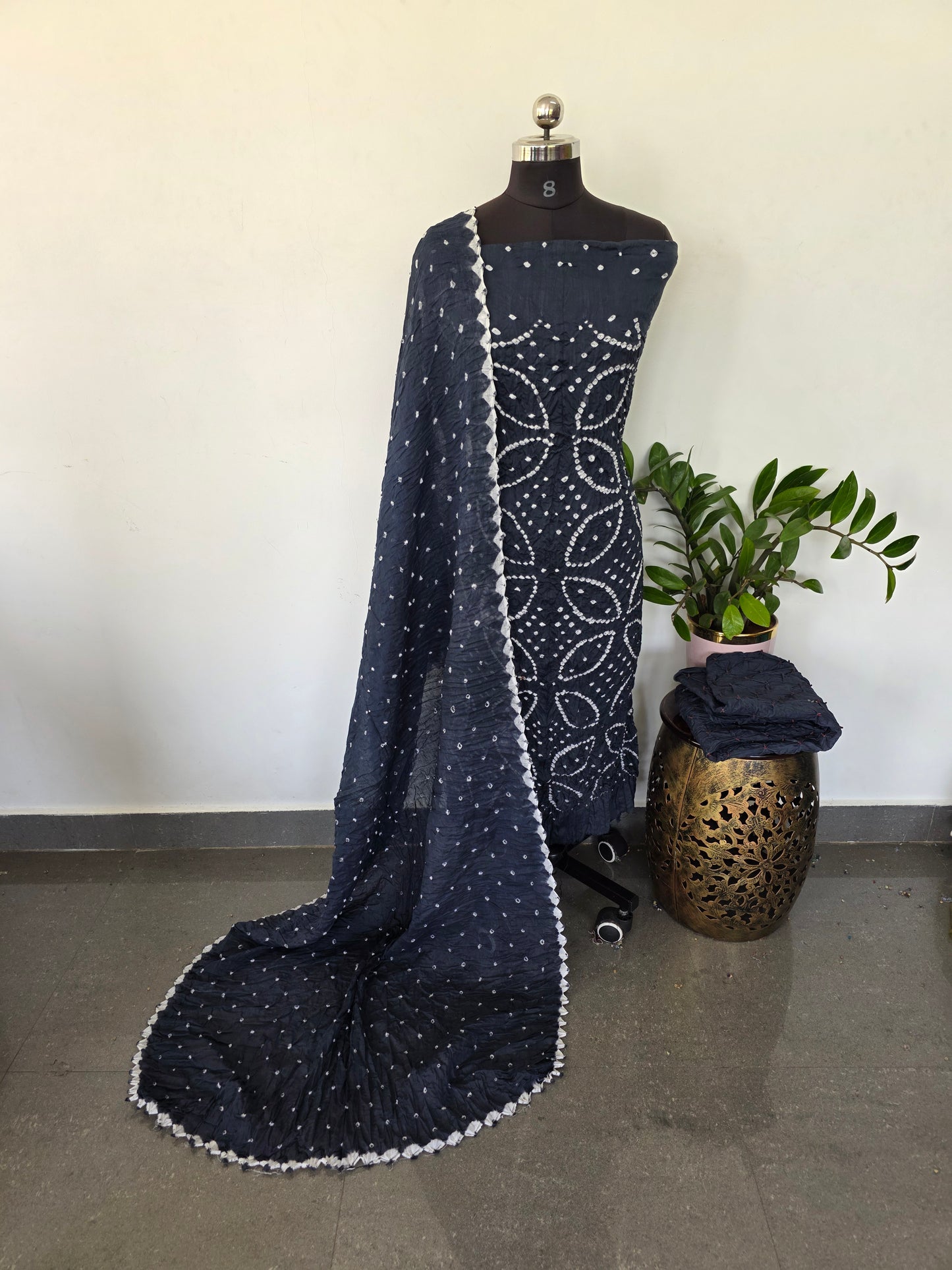 Handcrafted bandhani cotton set -B82