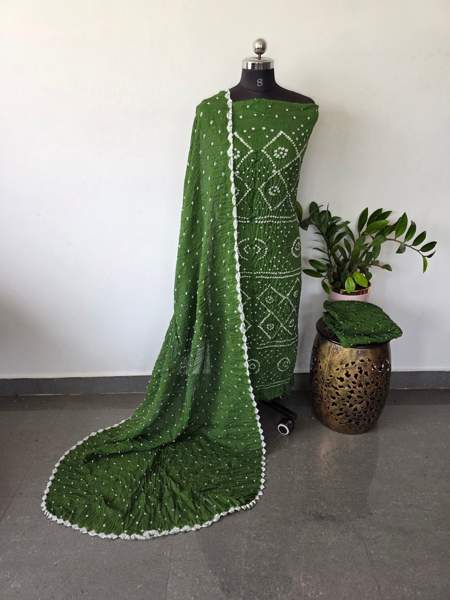 Handcrafted bandhani cotton set -B59