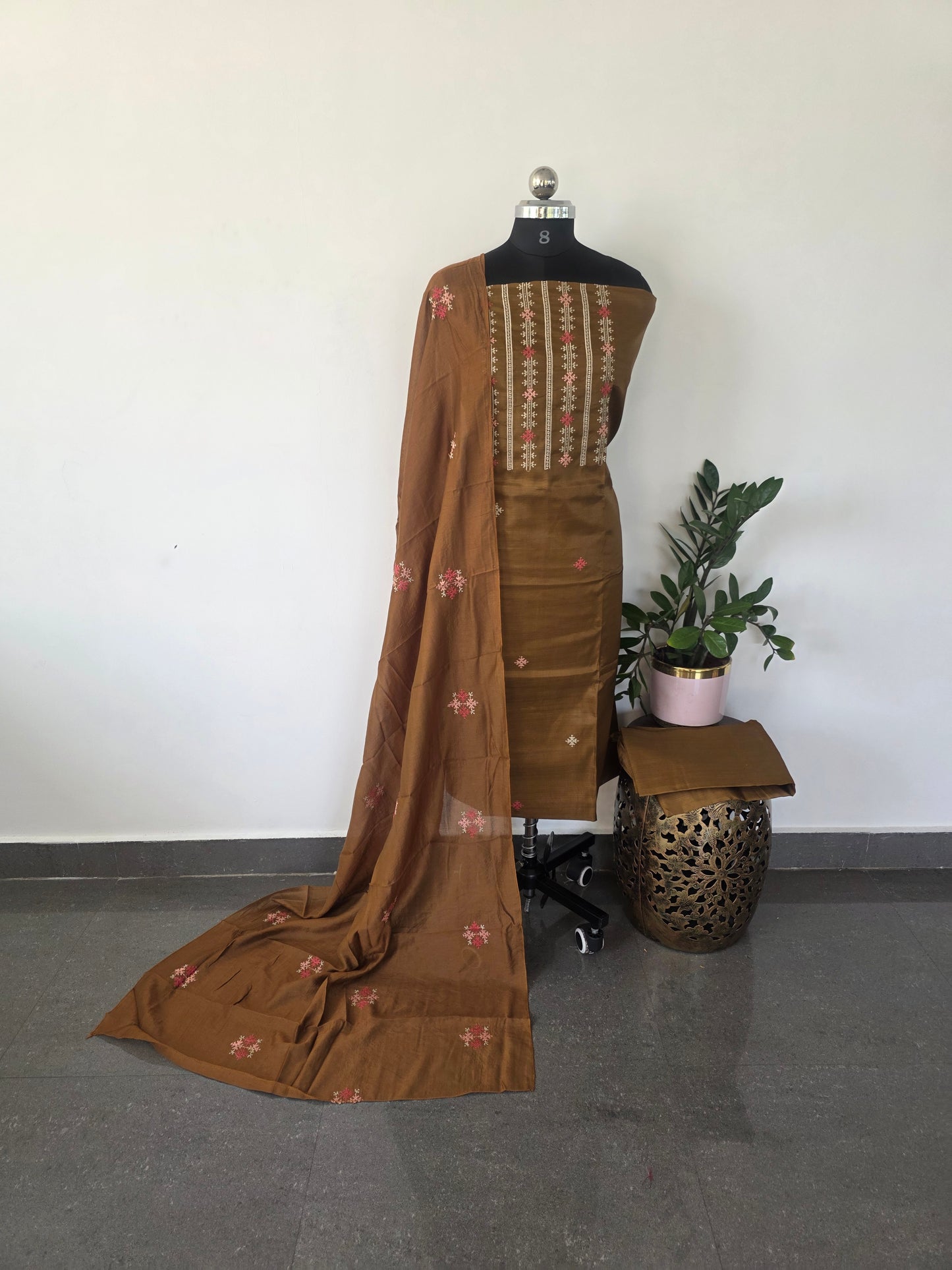 Fancy embroidery silk set -CLA289