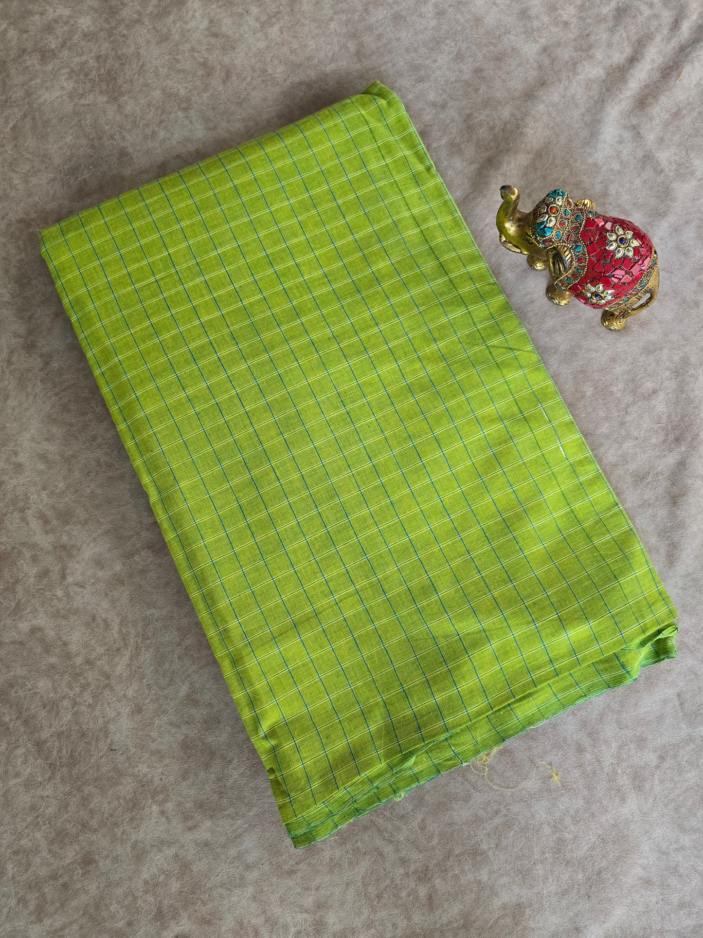 Prewashed Checked Pure handloom cotton running material ( 0.5 mtrs ) - HRM38