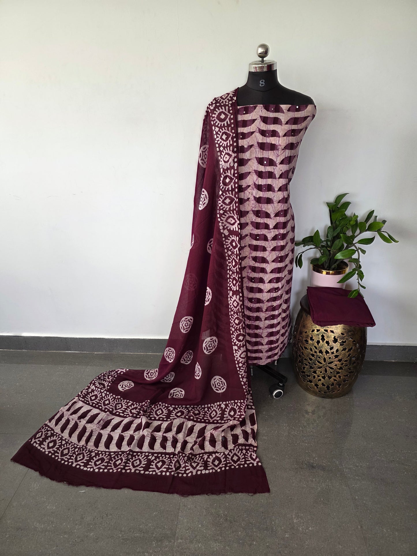 Dull patta kantha batik cotton set with mirror work - BA238