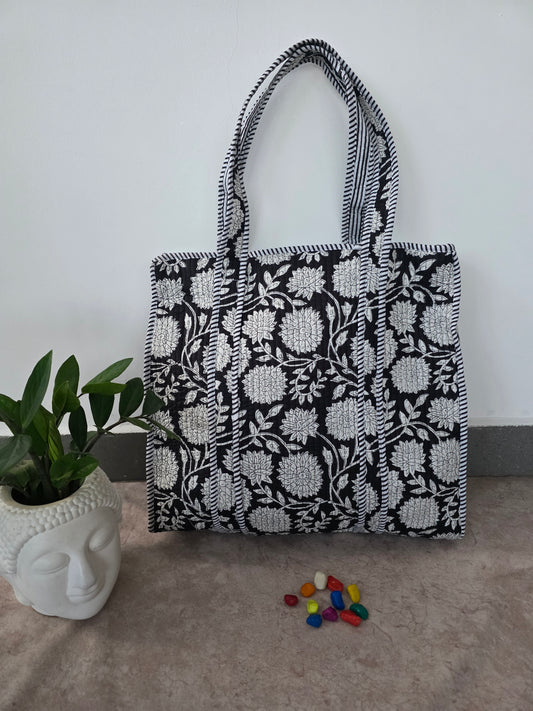 Jaipuri quilted cotton bag with zipper - QZ19