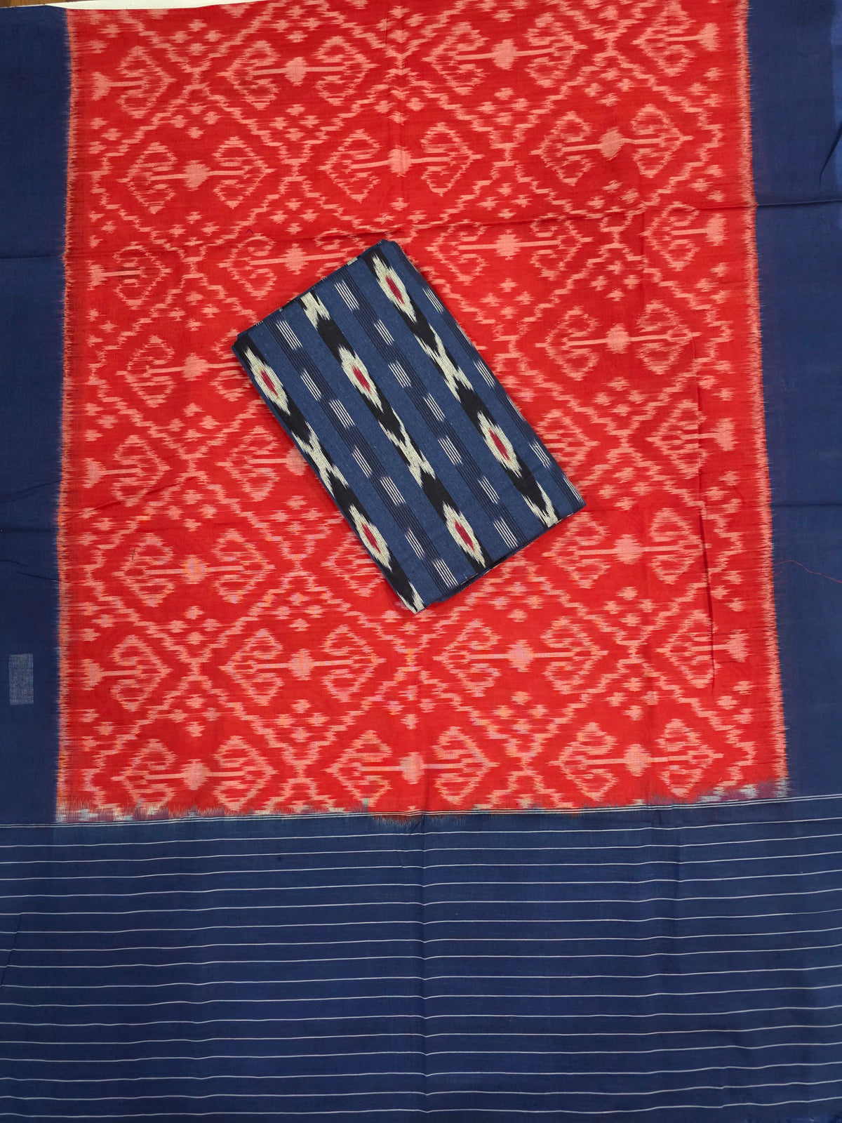 Ikkat cotton with Handloom Mercerised ikkat duppatta - WW864