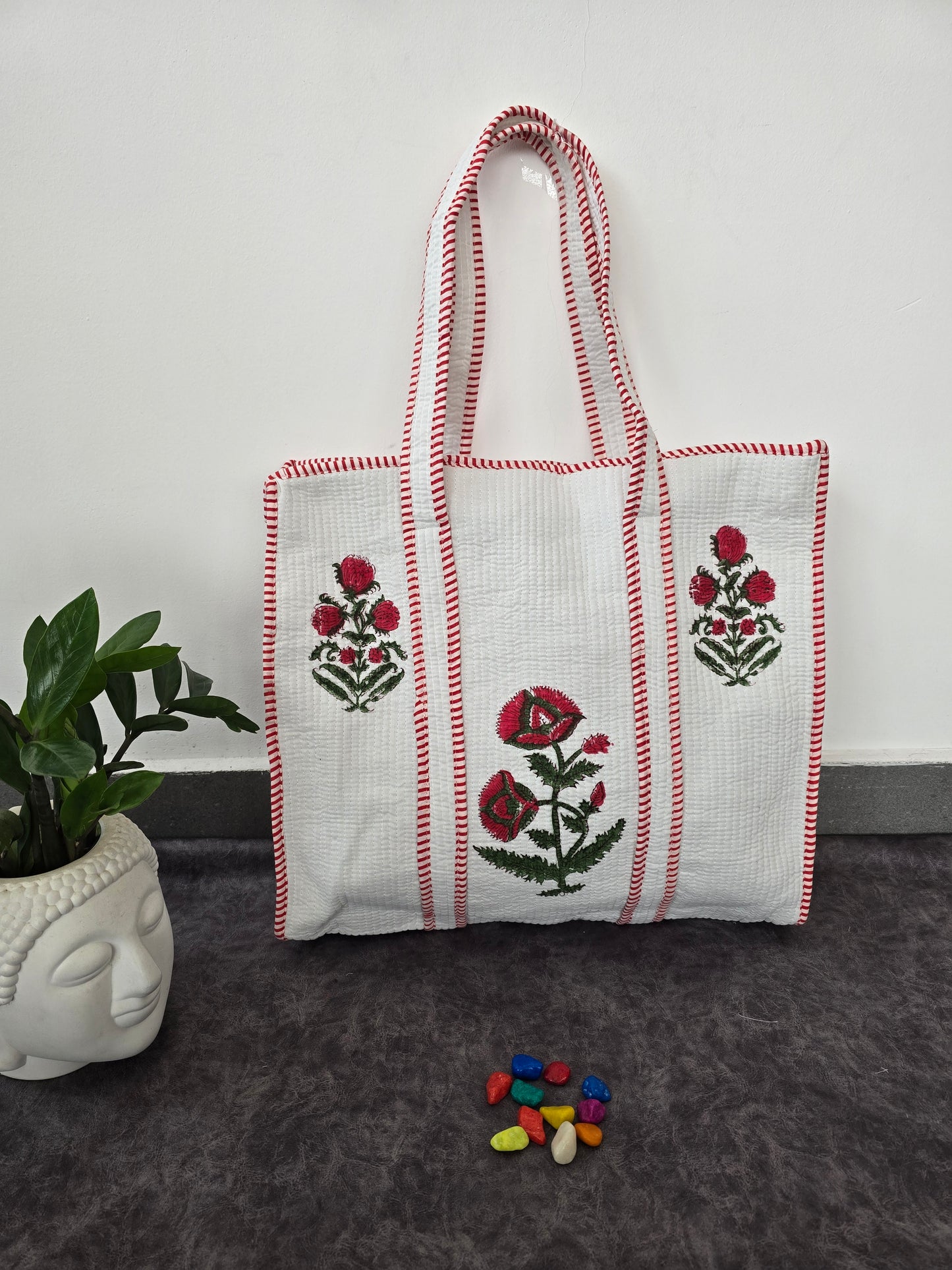 Handblock Jaipuri quilted cotton bag with zipper - QZ41