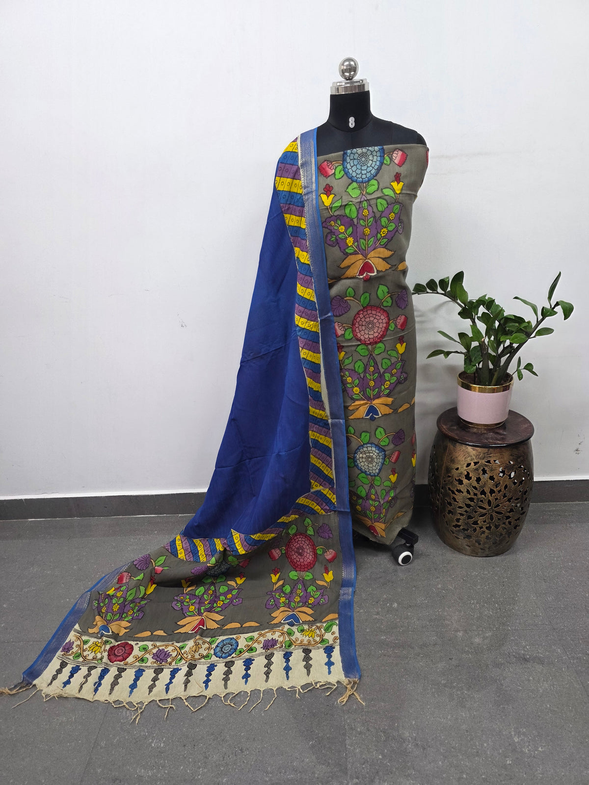 Kalahasthi Handcrafted Penkalamkari bangalore silk set -KH276