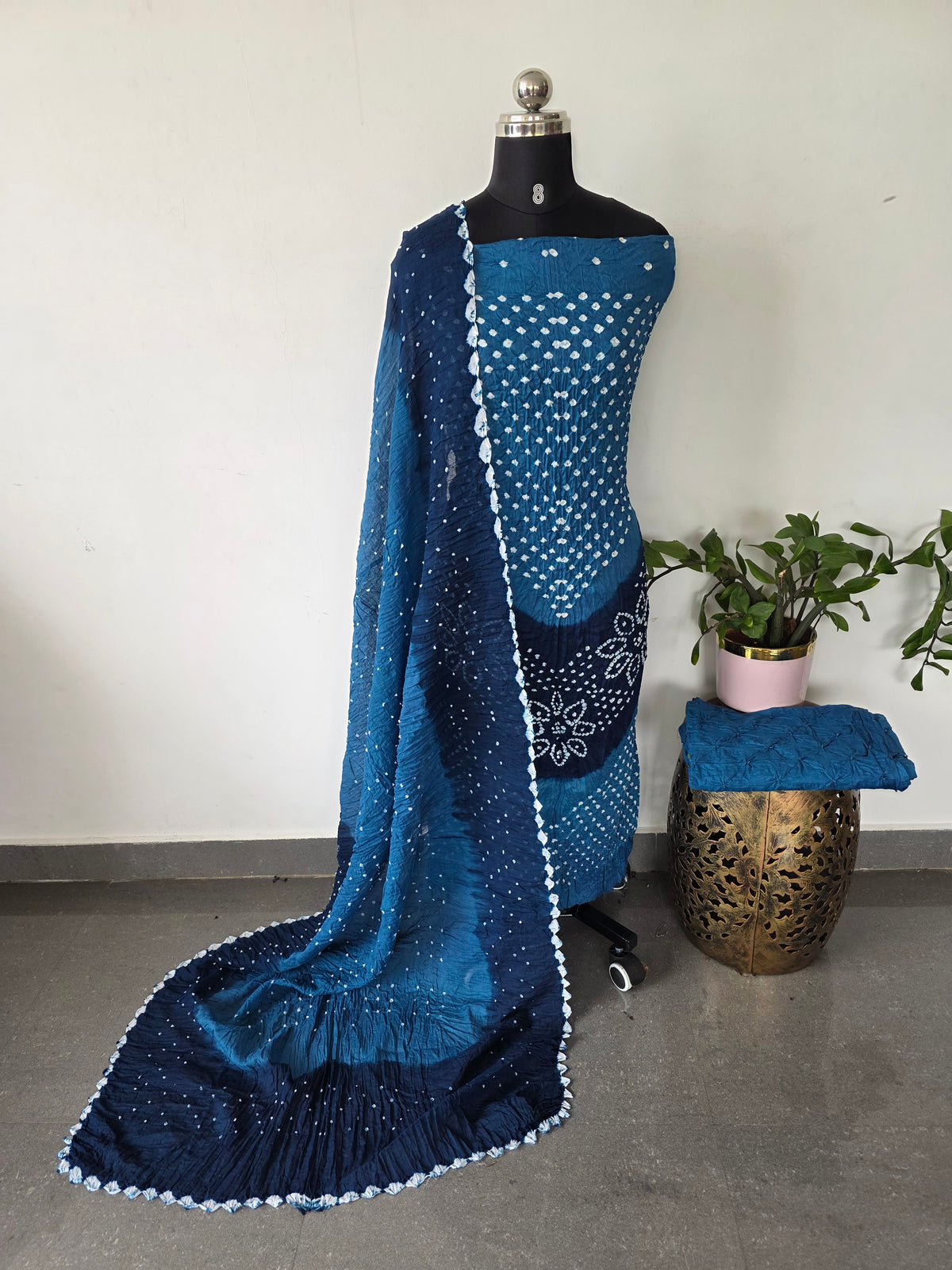 Handcrafted bandhani cotton set  -B165