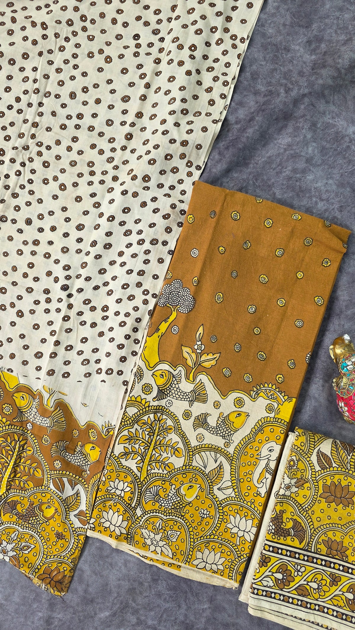 Handcrafted kalamkari cotton set (3 pc)-AK571