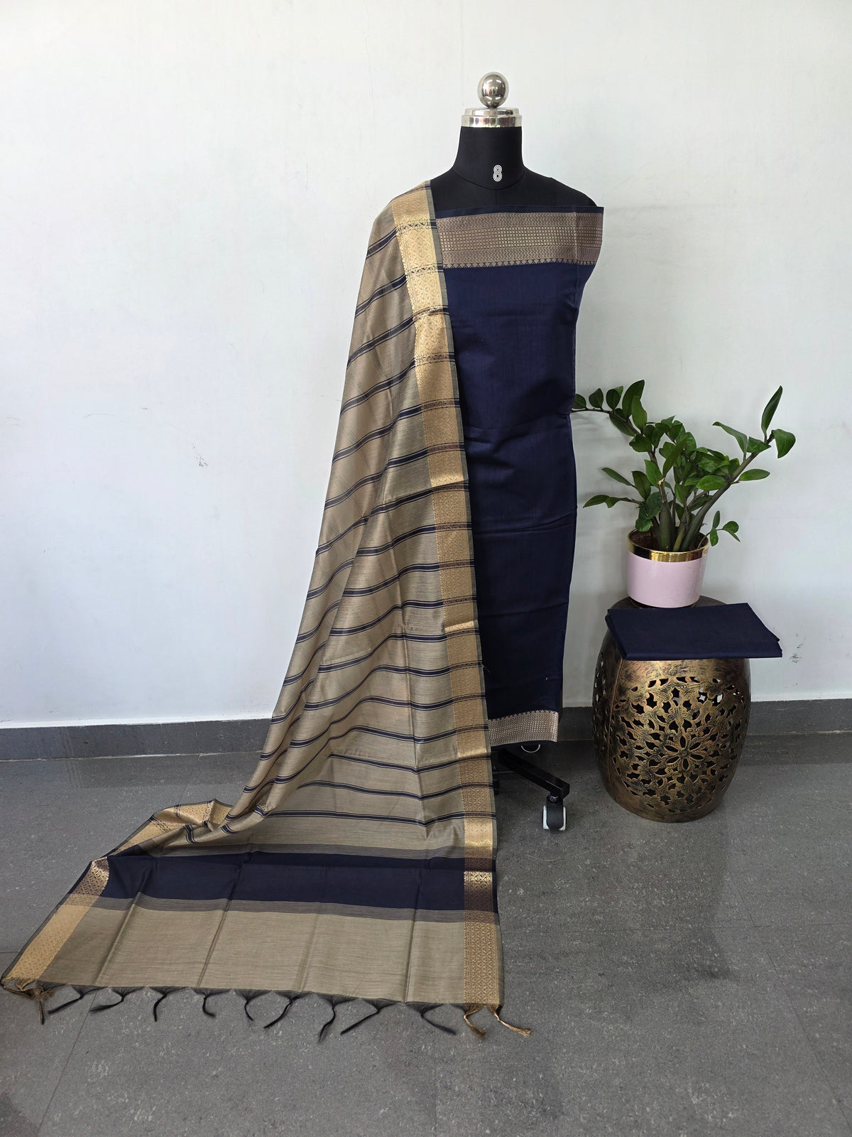 Banarasi silk set with mangalagiri border(Blue)-DW19