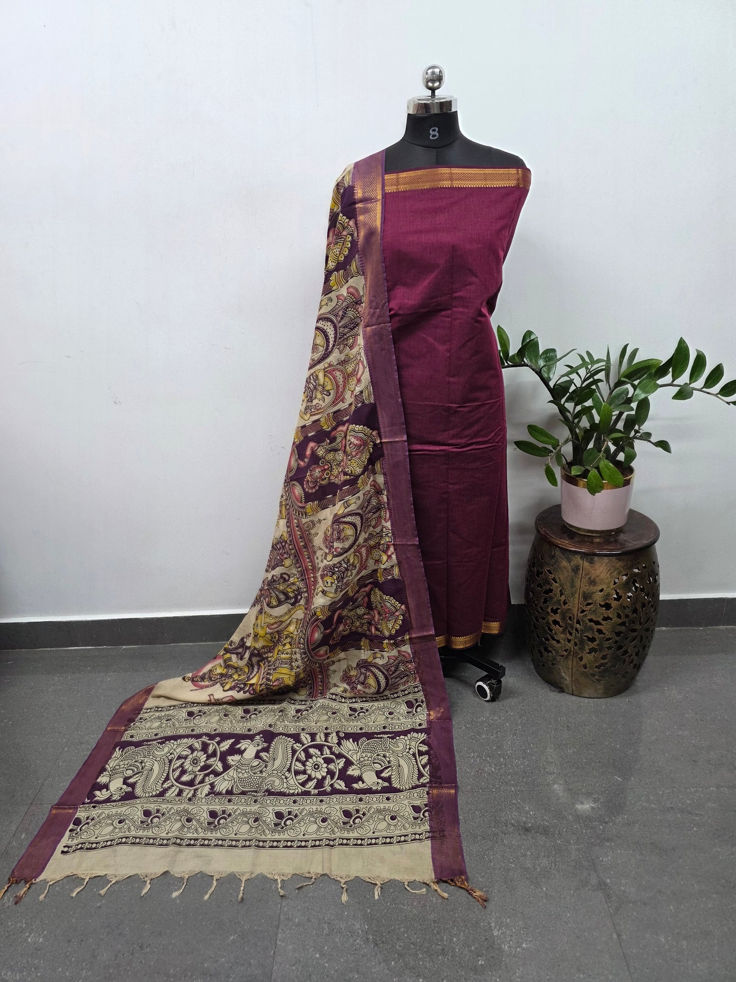 Earth & Loom - Mangalagiri cotton top with chennuri kalamkari silk shawl - MK27