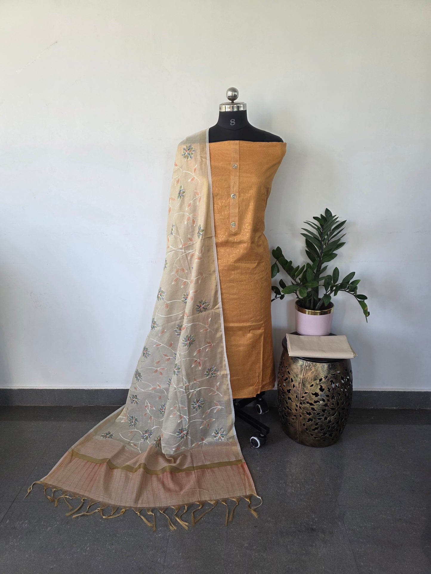 Premium shimmer tissue silk set -