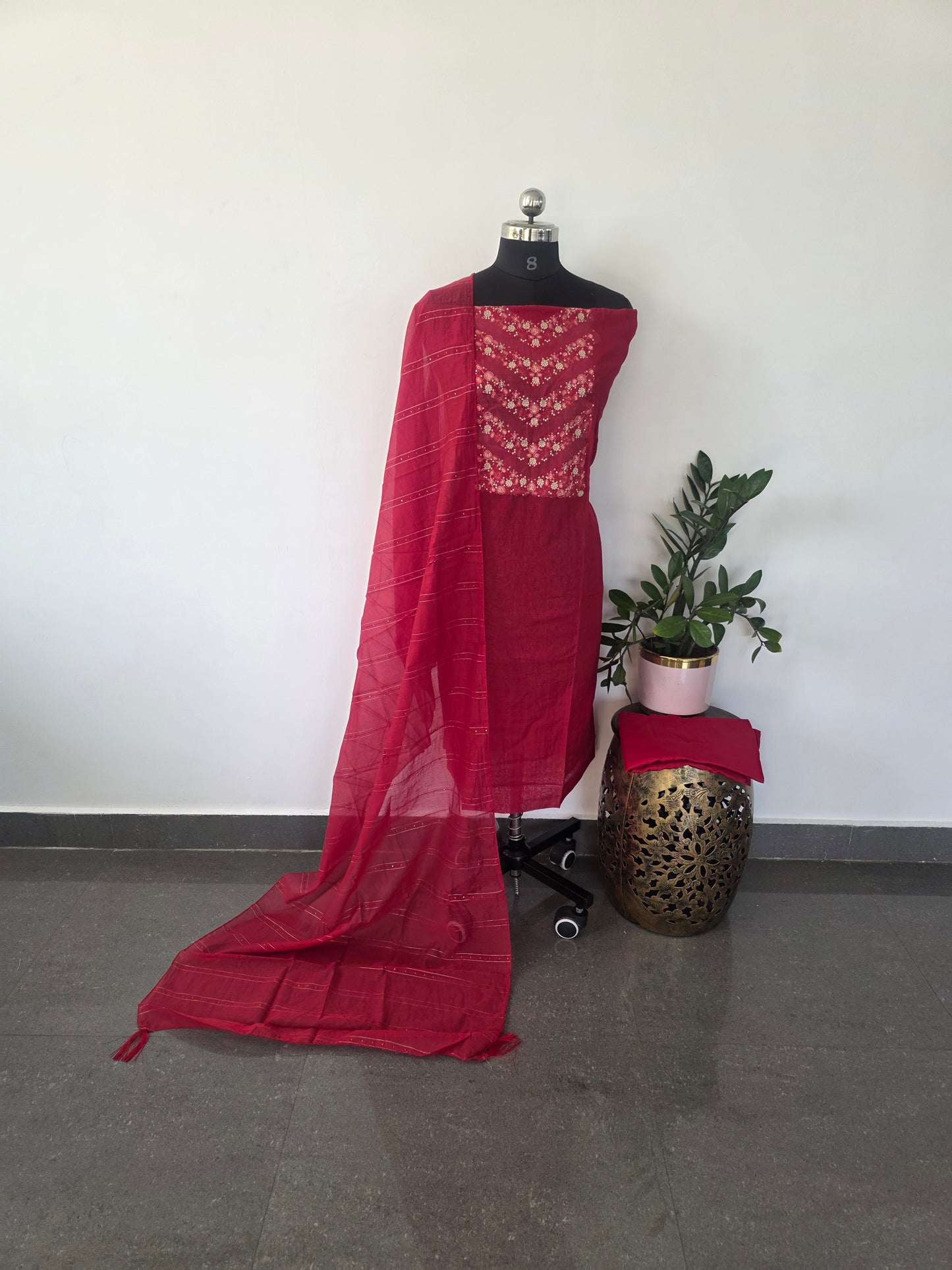 Fancy embroidery silk set - 6