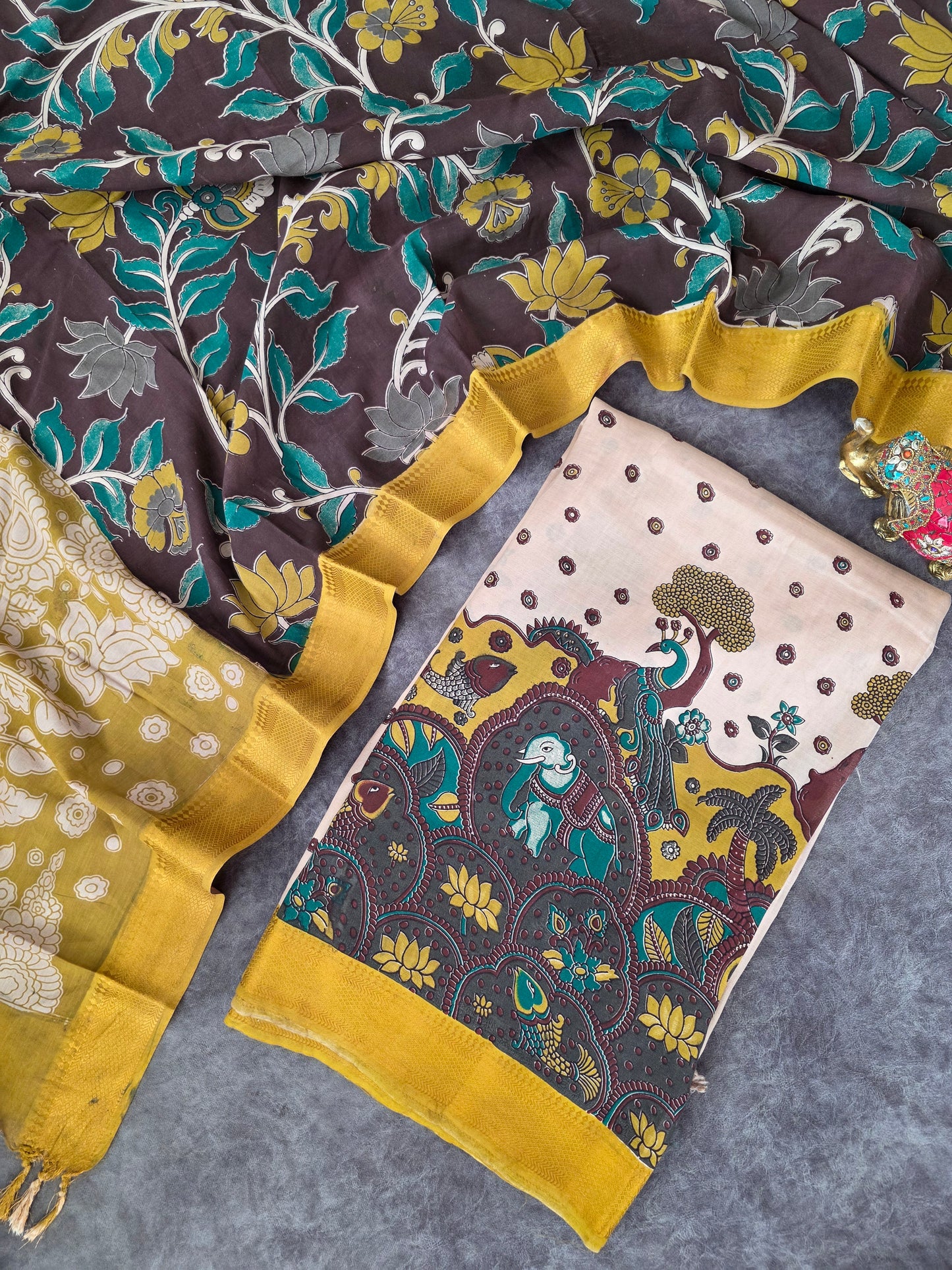 Kalamkari katha- Chennuri pure kalamkari silk set - AK389