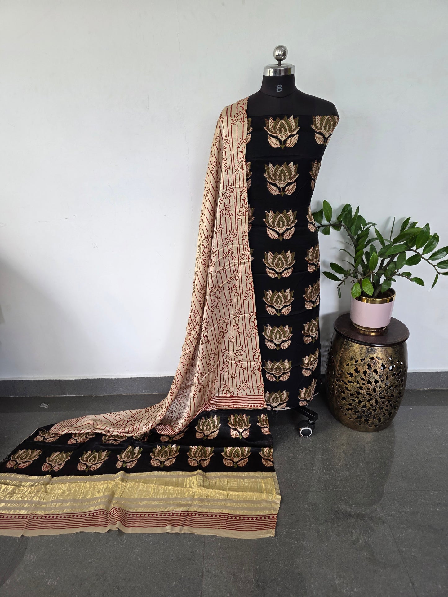 Handblock jaipuri satin modal silk set with lagdi patta pallu- HZ13