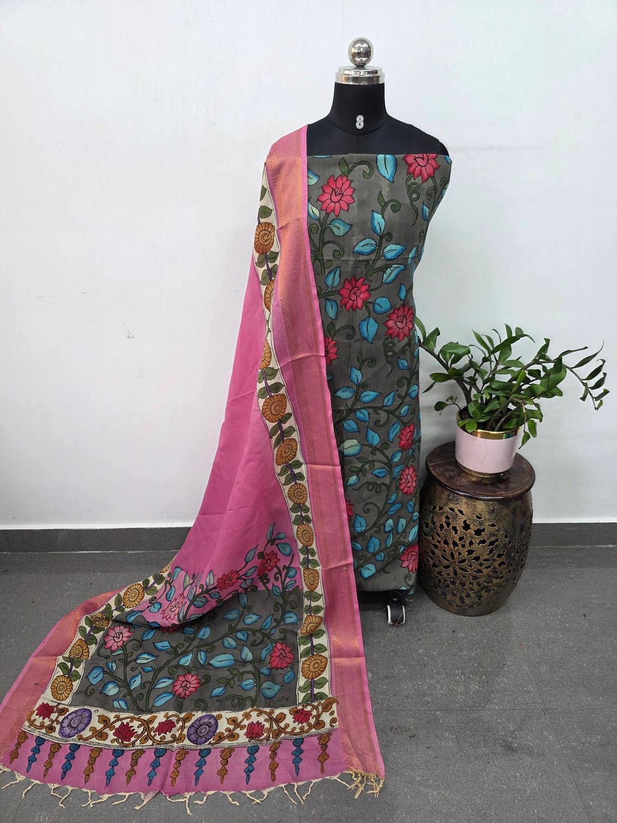 Kalahasthi Handcrafted Penkalamkari bangalore silk set -KH260