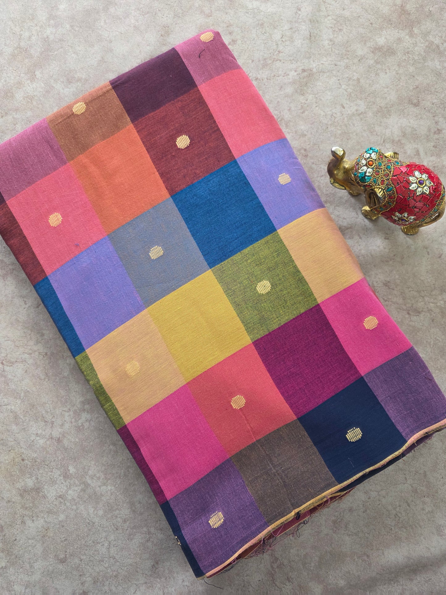 Madras kattam prewashed with butta weave fabrics (4 inches*4 inches) -MD113
