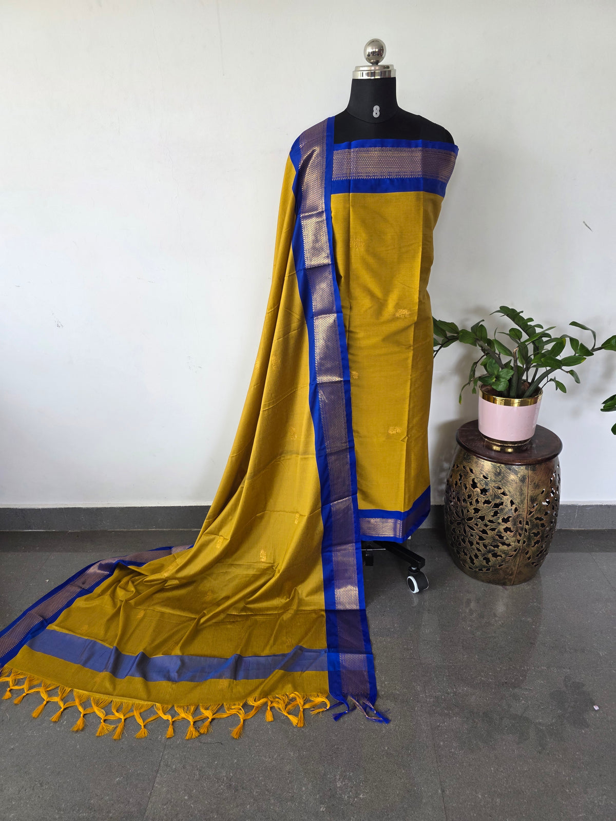 Kovilpattu soft silk set (4.5 mtrs) -NA626