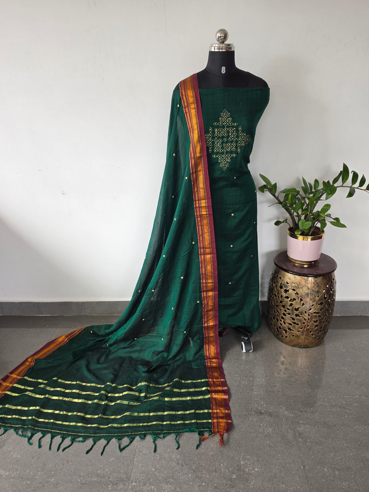 Kolam Embroidery Narayanapet salwar (4.5 mtrs) -NA617