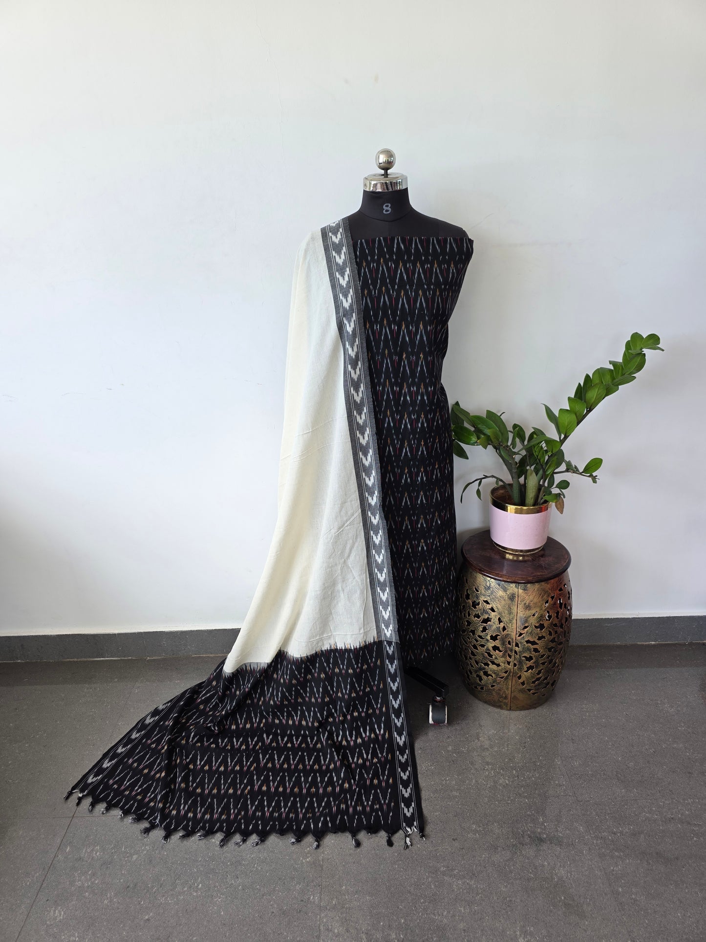 Pochampally ikkat cotton set - VN93