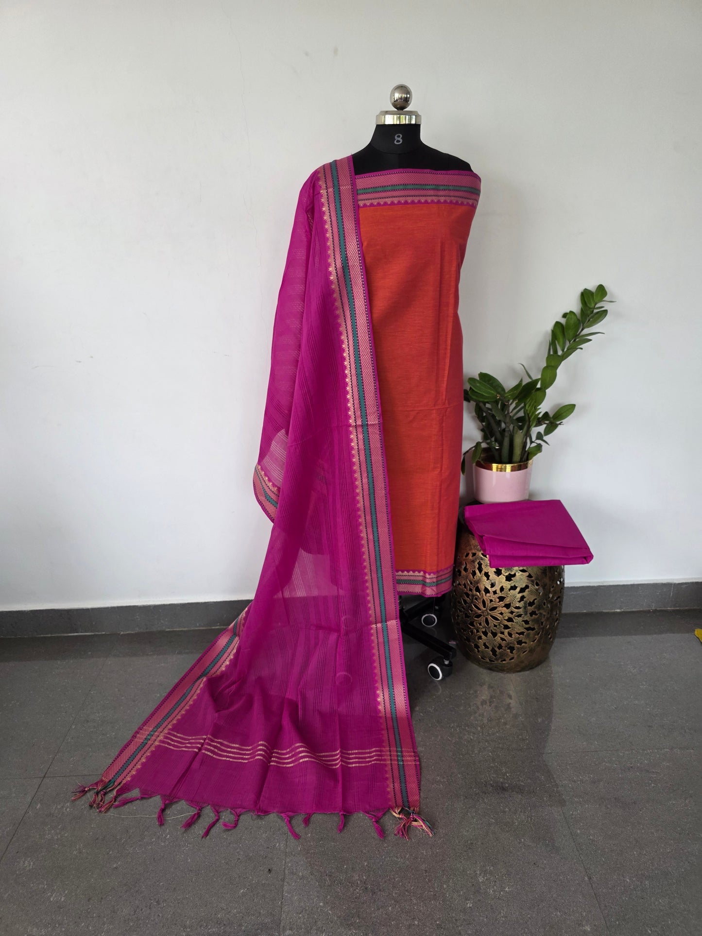 Pure handloom cotton with mangalagiri border - HJ35