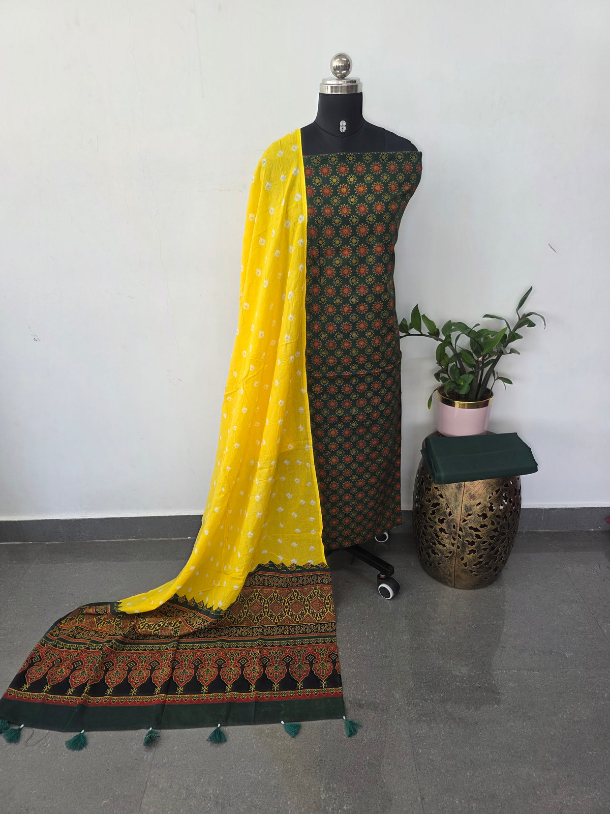 Handcrafted ajrakh cotton set with bandhini duppatta(Green)-HZ370