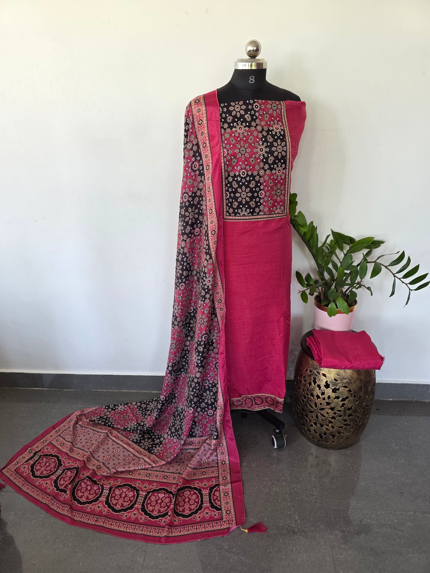 Fancy vichtra ajrakh silk set - CLA129