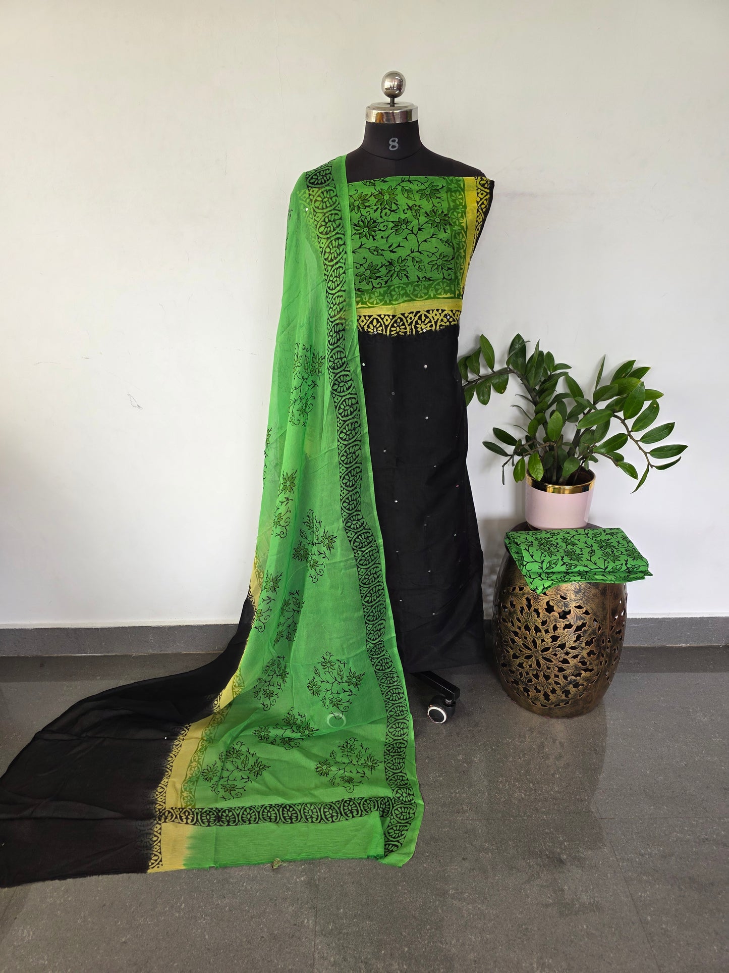 Handblock chanderi silk with handwork mirror set - GE223